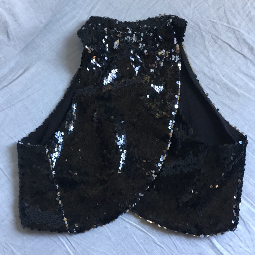 Tiara Tulip Crop Top in Black Sequin